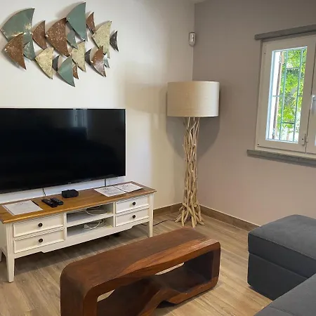 Seaside Place Cascais * كاركافيلو